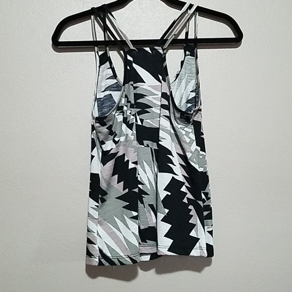 lily rose tank top - Picture 2 of 5